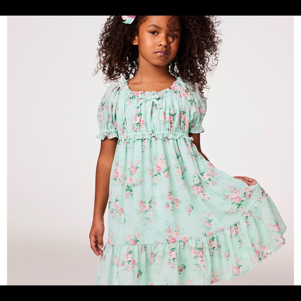 Floral puff sleeve dress